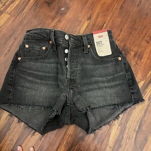 women’s levi’s 501 nwt jean shorts size 24